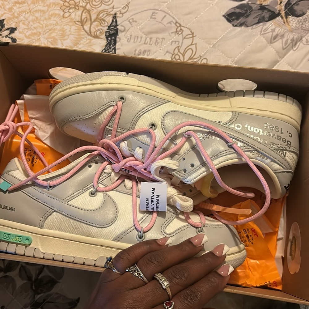 Offwhite Dunks - Picture 2 of 2